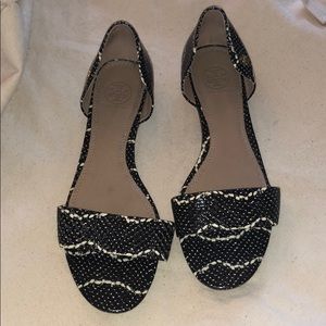 Tory Burch Savanah Snakeskin open toe size 9